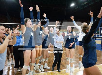Thumbnail 3 in Valor Christian vs. Chaparral (CHSAA 5A State Final) photogallery.