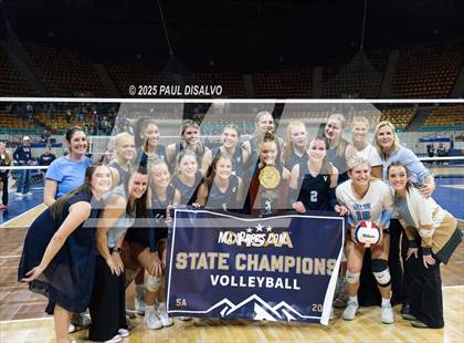 Thumbnail 1 in Valor Christian vs. Chaparral (CHSAA 5A State Final) photogallery.