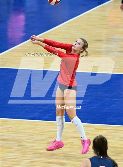 Thumbnail 2 in Valor Christian vs. Chaparral (CHSAA 5A State Final) photogallery.