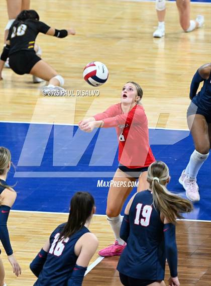 Thumbnail 2 in Valor Christian vs. Chaparral (CHSAA 5A State Final) photogallery.