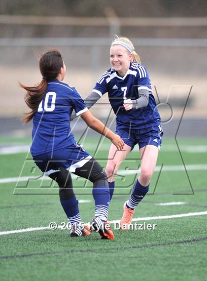 Thumbnail 1 in Ferris vs Paris (Bonham Tournament) photogallery.