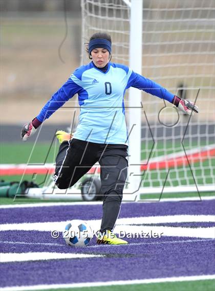 Thumbnail 1 in Ferris vs Paris (Bonham Tournament) photogallery.