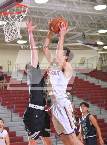 Thumbnail 3 in Palo Verde vs Issaquah (Rancho Mirage Holiday Invitational) photogallery.