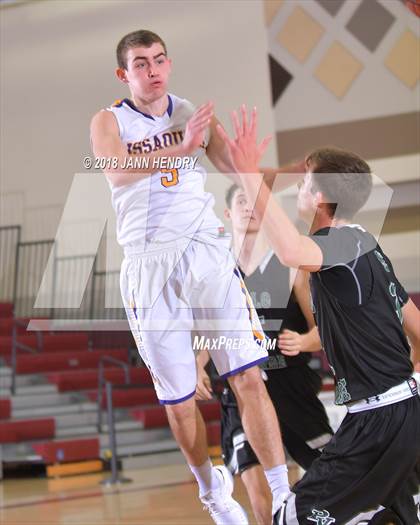 Thumbnail 2 in Palo Verde vs Issaquah (Rancho Mirage Holiday Invitational) photogallery.