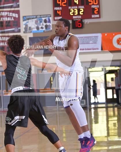 Thumbnail 1 in Palo Verde vs Issaquah (Rancho Mirage Holiday Invitational) photogallery.