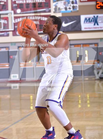 Thumbnail 2 in Palo Verde vs Issaquah (Rancho Mirage Holiday Invitational) photogallery.