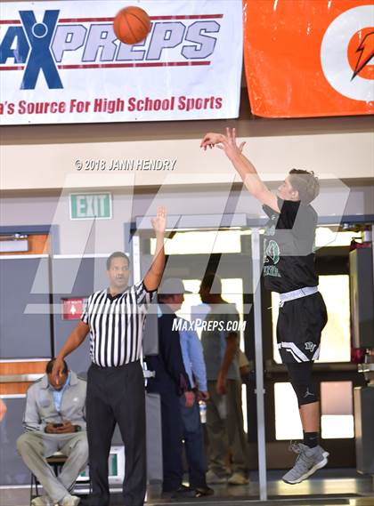 Thumbnail 3 in Palo Verde vs Issaquah (Rancho Mirage Holiday Invitational) photogallery.