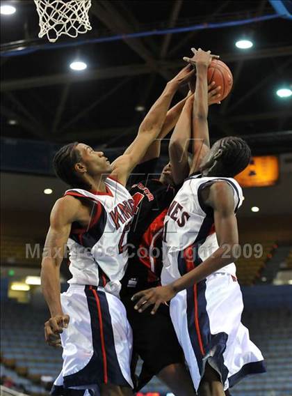 Thumbnail 2 in Westchester vs King (CIF SoCal D1 Final) photogallery.