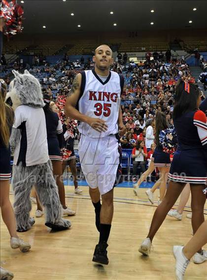 Thumbnail 2 in Westchester vs King (CIF SoCal D1 Final) photogallery.