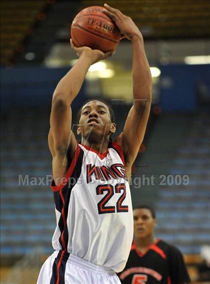 Thumbnail 3 in Westchester vs King (CIF SoCal D1 Final) photogallery.