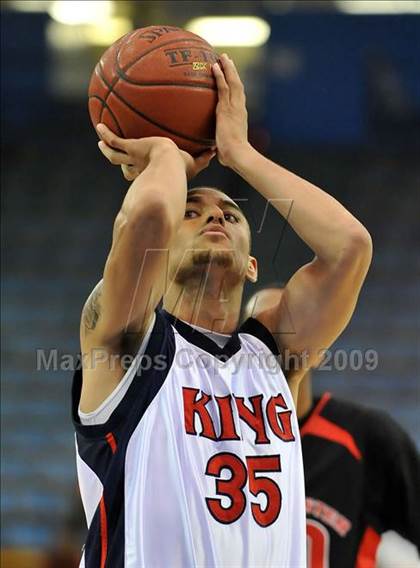 Thumbnail 1 in Westchester vs King (CIF SoCal D1 Final) photogallery.