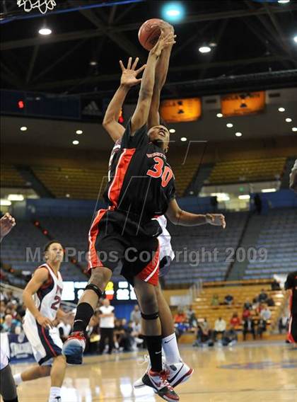 Thumbnail 1 in Westchester vs King (CIF SoCal D1 Final) photogallery.