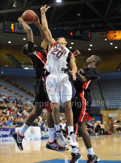 Thumbnail 3 in Westchester vs King (CIF SoCal D1 Final) photogallery.