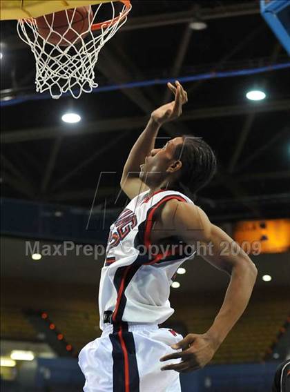 Thumbnail 1 in Westchester vs King (CIF SoCal D1 Final) photogallery.