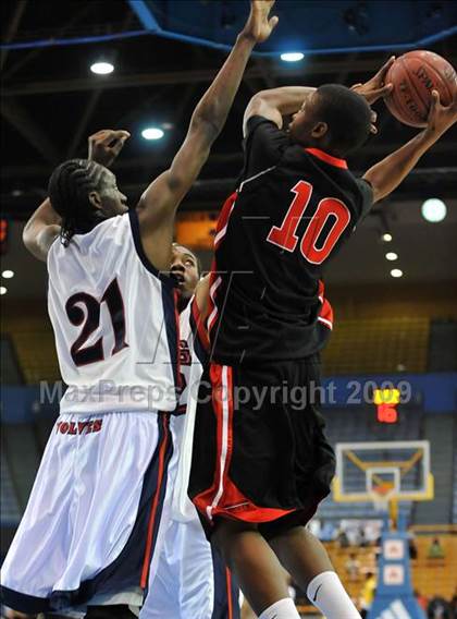 Thumbnail 1 in Westchester vs King (CIF SoCal D1 Final) photogallery.