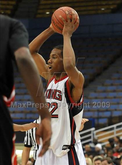 Thumbnail 2 in Westchester vs King (CIF SoCal D1 Final) photogallery.