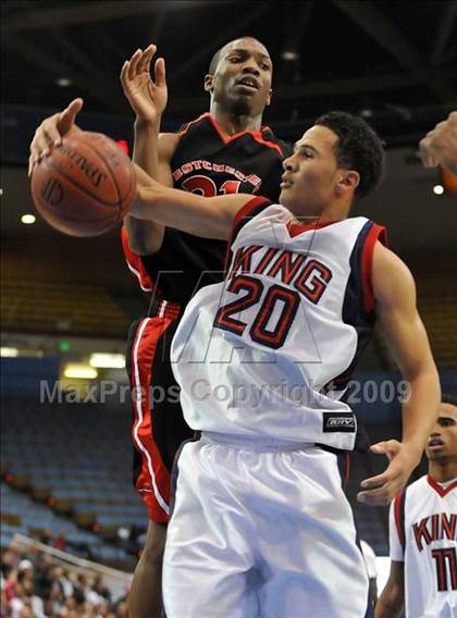 Thumbnail 1 in Westchester vs King (CIF SoCal D1 Final) photogallery.