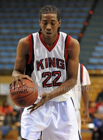 Thumbnail 3 in Westchester vs King (CIF SoCal D1 Final) photogallery.