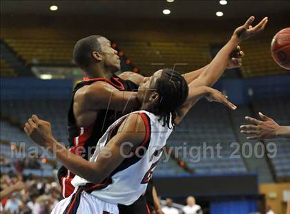 Thumbnail 3 in Westchester vs King (CIF SoCal D1 Final) photogallery.