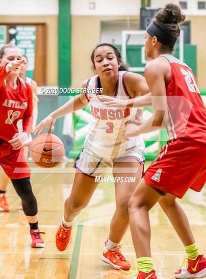 Thumbnail 1 in Antelope vs. Benson Tech (MLK Showcase) photogallery.