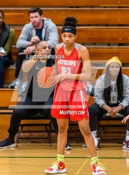 Thumbnail 3 in Antelope vs. Benson Tech (MLK Showcase) photogallery.