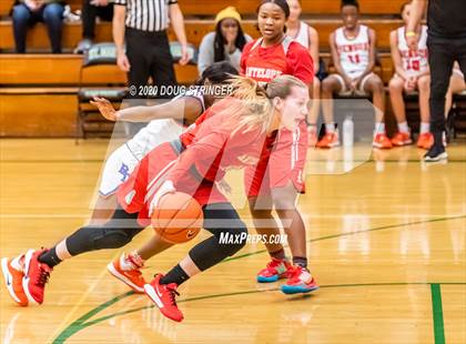 Thumbnail 1 in Antelope vs. Benson Tech (MLK Showcase) photogallery.