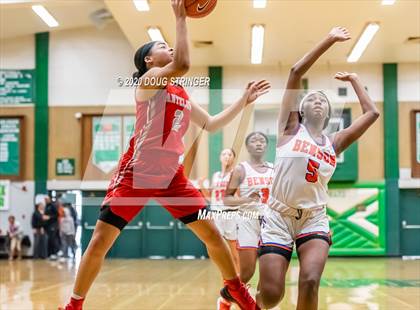 Thumbnail 2 in Antelope vs. Benson Tech (MLK Showcase) photogallery.