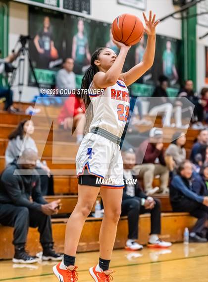 Thumbnail 2 in Antelope vs. Benson Tech (MLK Showcase) photogallery.