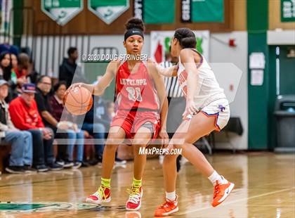 Thumbnail 3 in Antelope vs. Benson Tech (MLK Showcase) photogallery.