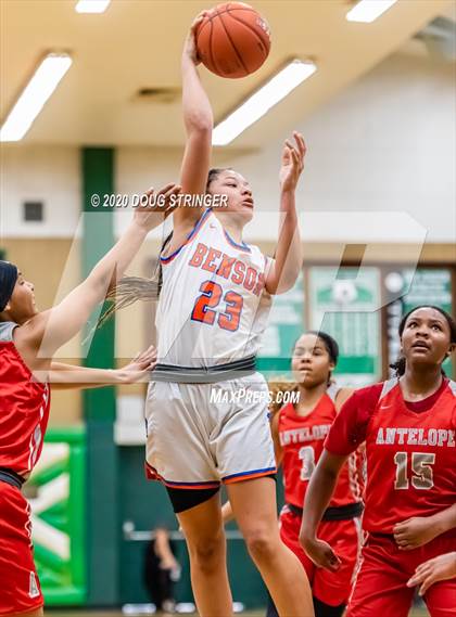 Thumbnail 1 in Antelope vs. Benson Tech (MLK Showcase) photogallery.