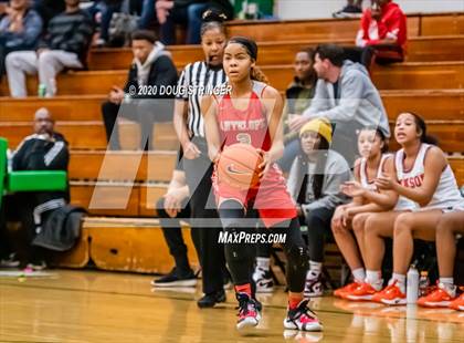 Thumbnail 3 in Antelope vs. Benson Tech (MLK Showcase) photogallery.