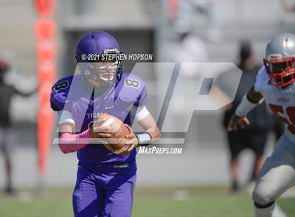 Thumbnail 3 in Lincoln @ Tokay photogallery.