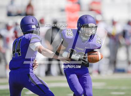 Thumbnail 3 in Lincoln @ Tokay photogallery.