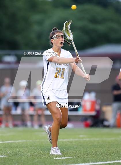 Thumbnail 3 in Victor vs. Canandaigua Academy (Section 5 Class B Final) photogallery.