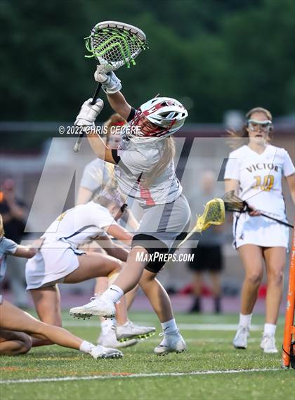 Thumbnail 3 in Victor vs. Canandaigua Academy (Section 5 Class B Final) photogallery.