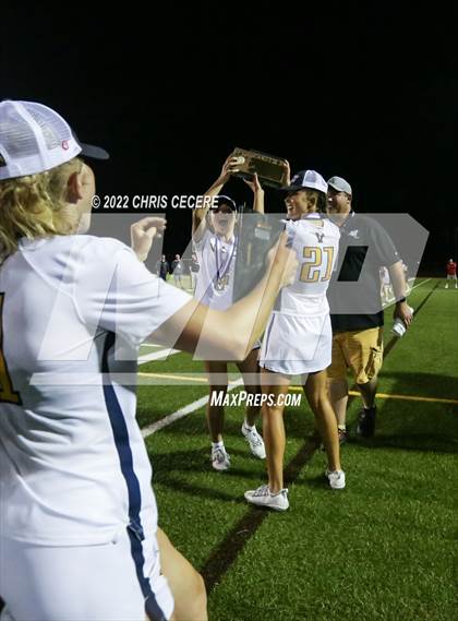 Thumbnail 2 in Victor vs. Canandaigua Academy (Section 5 Class B Final) photogallery.