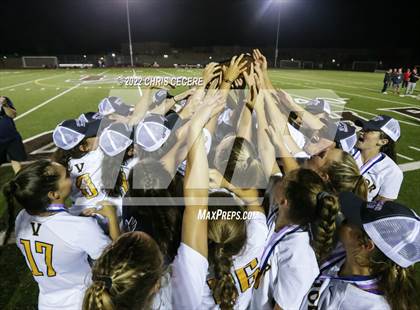 Thumbnail 2 in Victor vs. Canandaigua Academy (Section 5 Class B Final) photogallery.