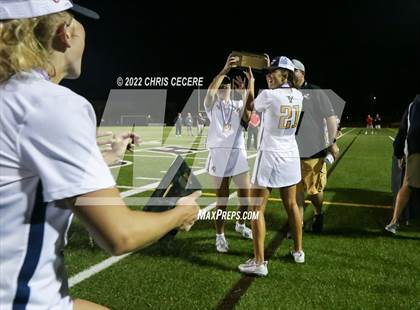 Thumbnail 2 in Victor vs. Canandaigua Academy (Section 5 Class B Final) photogallery.
