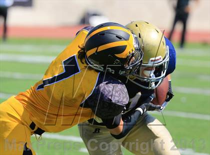 Thumbnail 1 in Del Oro vs. Notre Dame (Honor Bowl) photogallery.