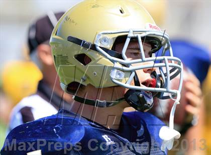 Thumbnail 2 in Del Oro vs. Notre Dame (Honor Bowl) photogallery.