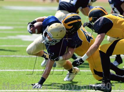 Thumbnail 1 in Del Oro vs. Notre Dame (Honor Bowl) photogallery.