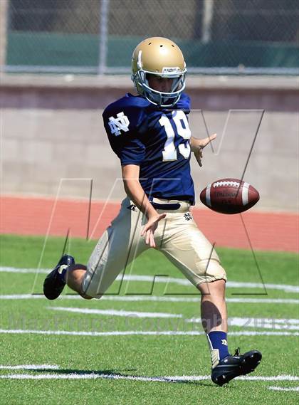 Thumbnail 1 in Del Oro vs. Notre Dame (Honor Bowl) photogallery.