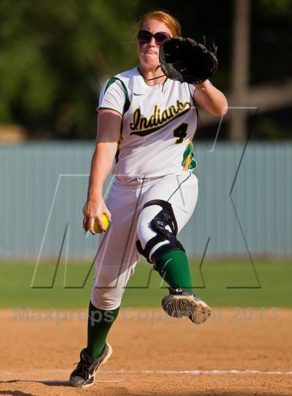 Thumbnail 1 in Ridge Point vs Santa Fe (UIL 4A Region 3 Quarterfinal Playoff) photogallery.