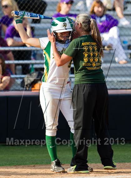 Thumbnail 1 in Ridge Point vs Santa Fe (UIL 4A Region 3 Quarterfinal Playoff) photogallery.