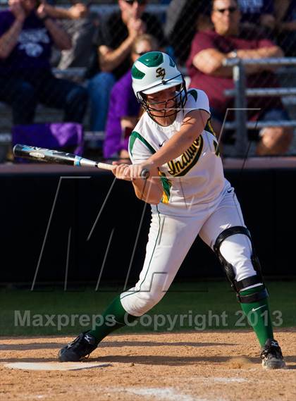 Thumbnail 2 in Ridge Point vs Santa Fe (UIL 4A Region 3 Quarterfinal Playoff) photogallery.