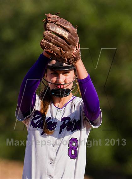 Thumbnail 3 in Ridge Point vs Santa Fe (UIL 4A Region 3 Quarterfinal Playoff) photogallery.