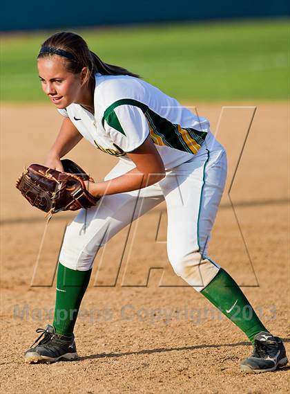 Thumbnail 2 in Ridge Point vs Santa Fe (UIL 4A Region 3 Quarterfinal Playoff) photogallery.