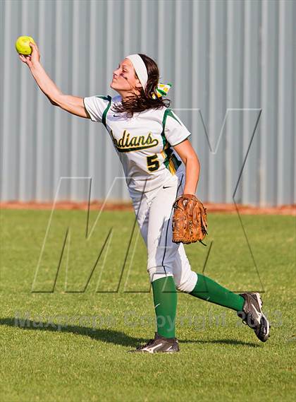 Thumbnail 1 in Ridge Point vs Santa Fe (UIL 4A Region 3 Quarterfinal Playoff) photogallery.