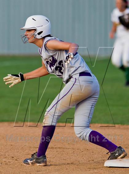 Thumbnail 3 in Ridge Point vs Santa Fe (UIL 4A Region 3 Quarterfinal Playoff) photogallery.