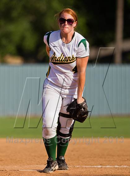 Thumbnail 1 in Ridge Point vs Santa Fe (UIL 4A Region 3 Quarterfinal Playoff) photogallery.